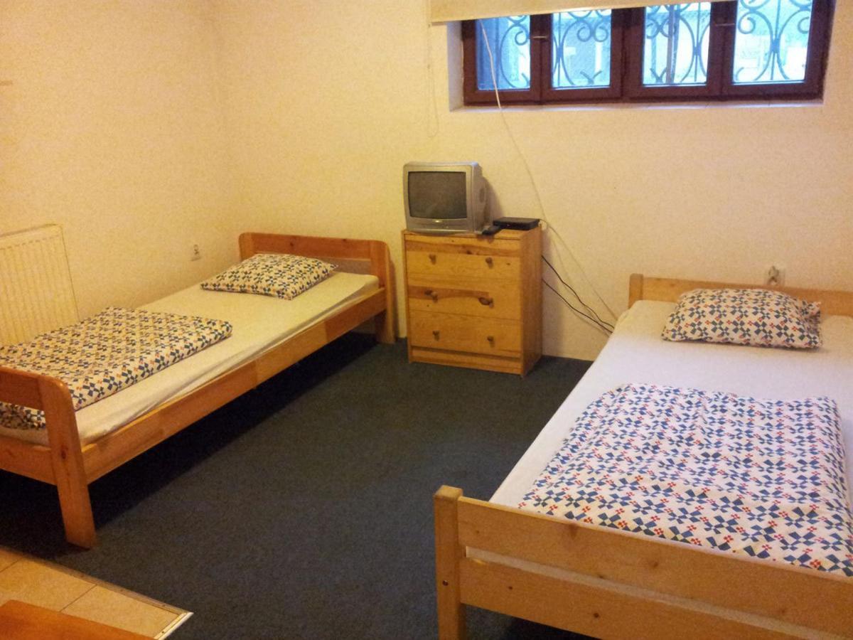 Hostel Victoria Краків Екстер'єр фото